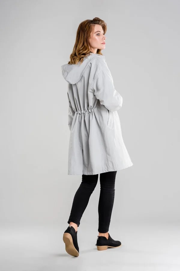 Veste Coupe-Vent à Capuche pour Femme, Style Oversize et Résistante à l'Eau