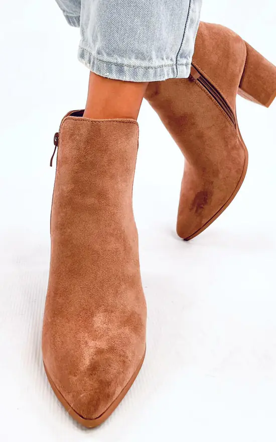 Bottines Beige Clair à Talon Bas et Design Tendance