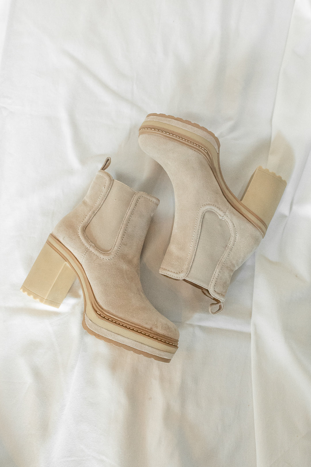 Bottines Élégantes et Modernes pour Femme – Idéales pour Toutes les Occasions