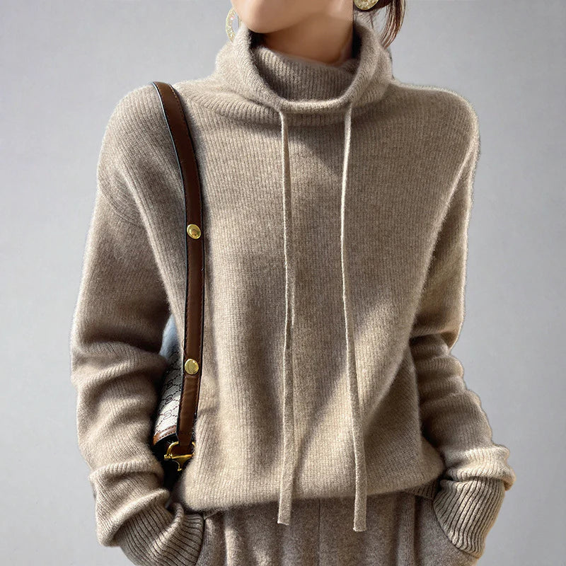 Pull Femme à Col Montant – Élégance et Confort