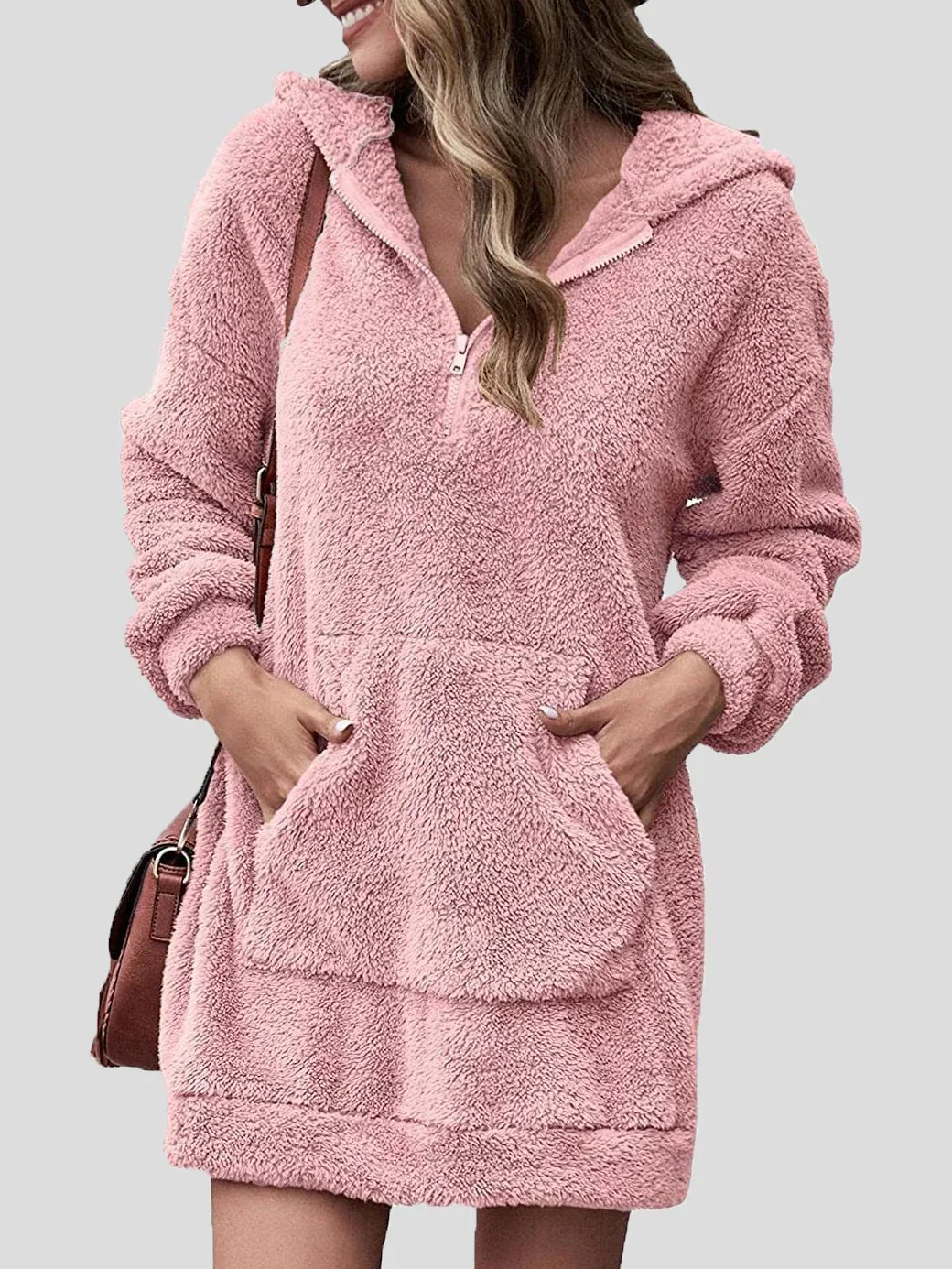 Robe Longue à Capuche et Poches pour Femme – Élégance Décontractée