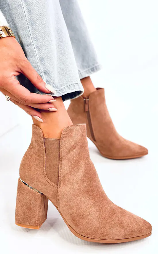 Bottines Beige Clair à Talon Bas et Design Tendance
